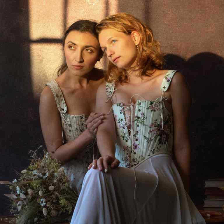 Corset with Shoulder Straps Tied with Lacing Cord, Lacing in the Front and Back